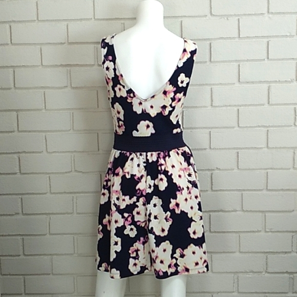 Trixxi Purple Floral Dress. Size Medium - Picture 5 of 11